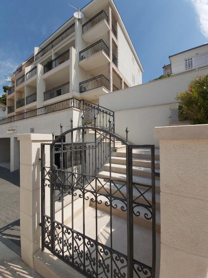 Apartments Marija Brela Esterno foto
