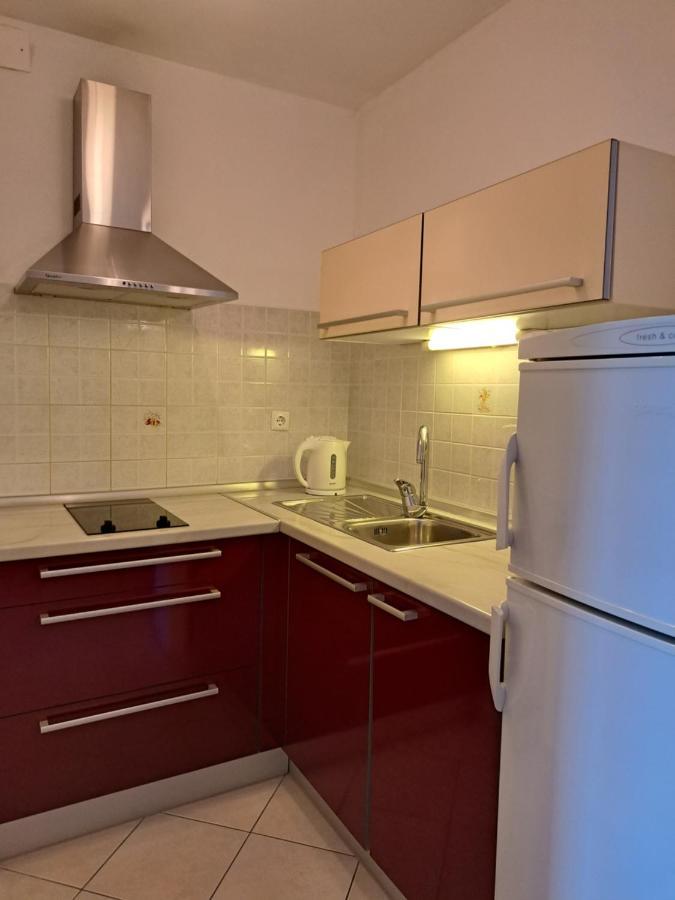 Apartments Marija Brela Esterno foto