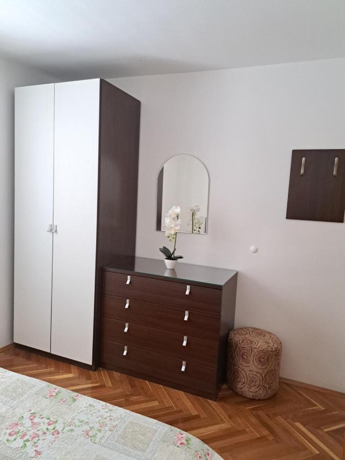 Apartments Marija Brela Esterno foto