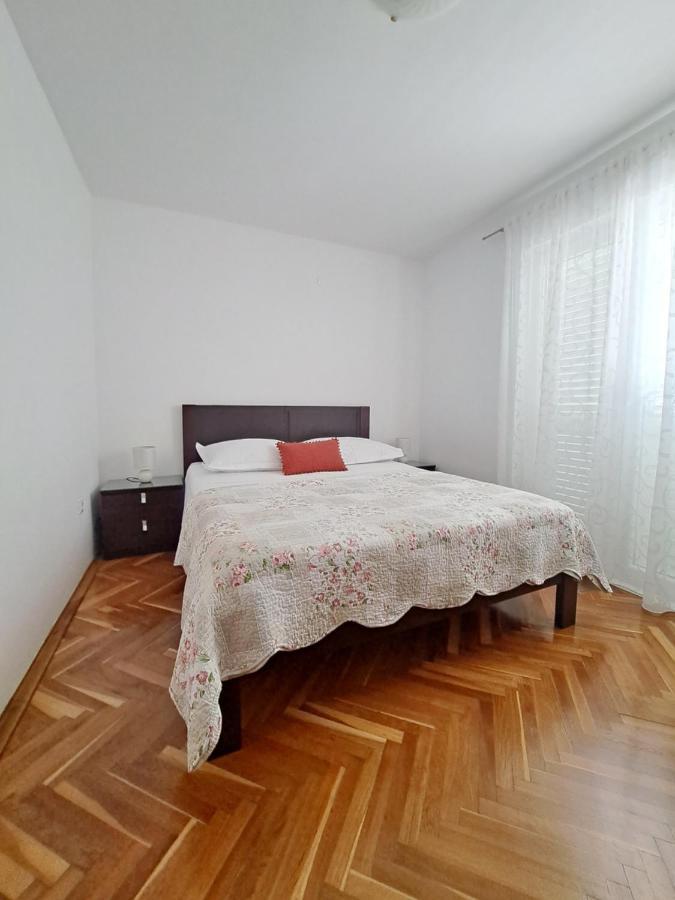Apartments Marija Brela Esterno foto