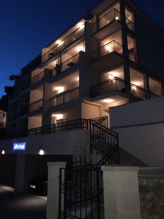 Apartments Marija Brela Esterno foto